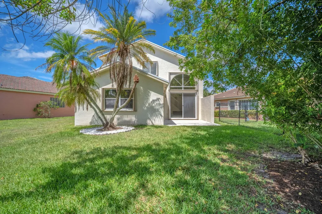 6511 Pelican Terrace Coconut Creek FL 33073