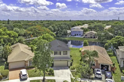 6511 Pelican Terrace Coconut Creek FL 33073