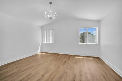 6511 Pelican Terrace Coconut Creek FL 33073