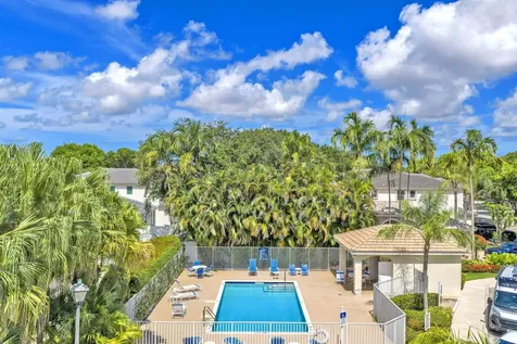 6511 Pelican Terrace Coconut Creek FL 33073