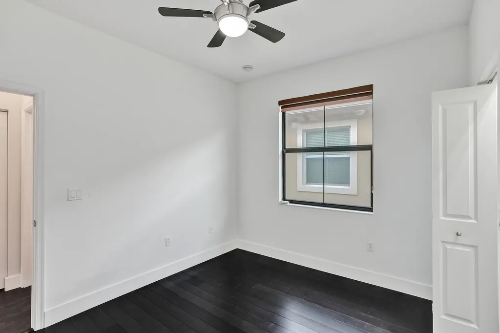 12662 NW 32nd Place Sunrise FL 33323
