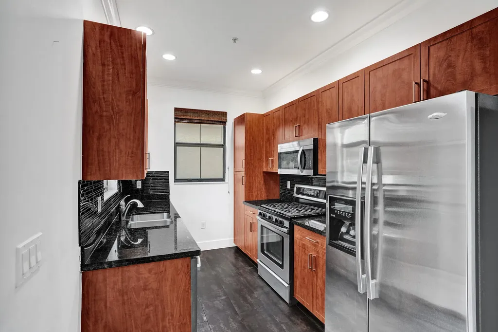 12662 NW 32nd Place Sunrise FL 33323