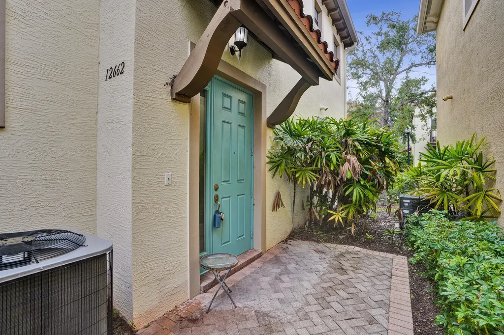 12662 NW 32nd Place Sunrise FL 33323