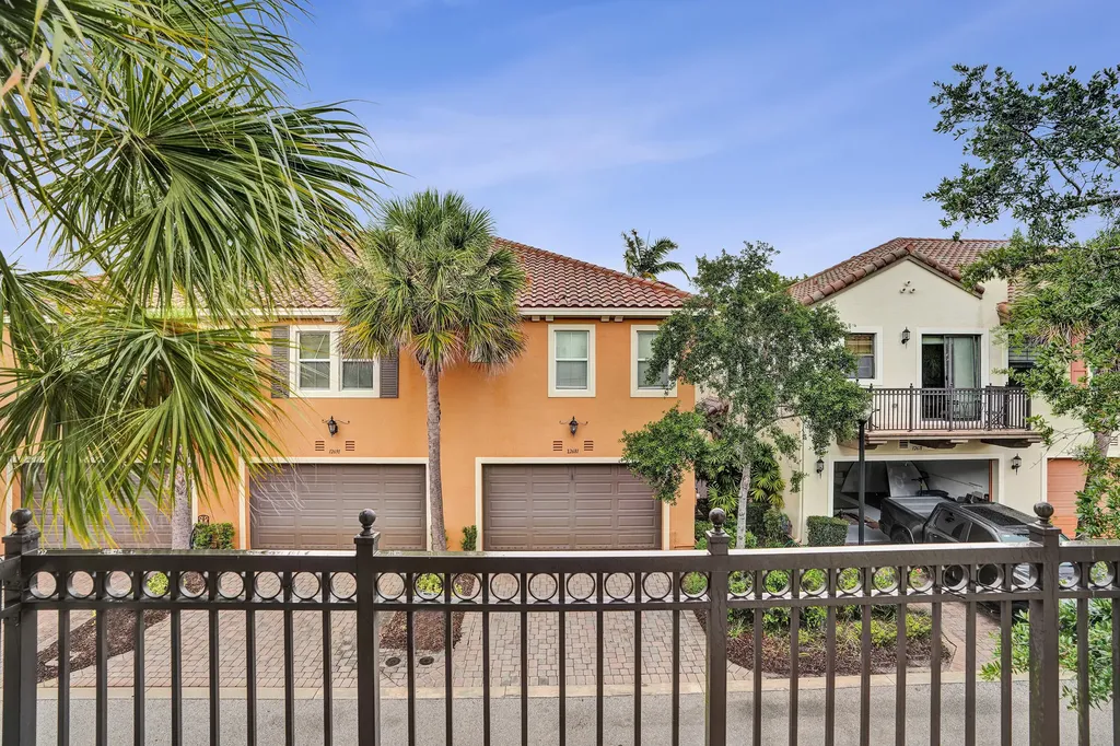 12662 NW 32nd Place Sunrise FL 33323