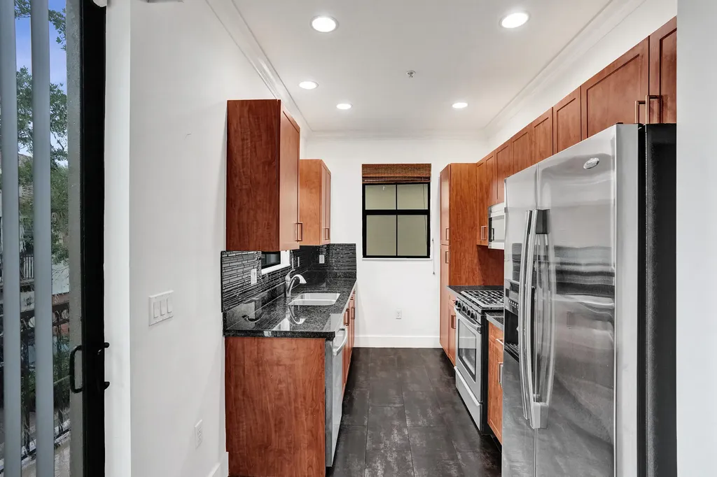 12662 NW 32nd Place Sunrise FL 33323