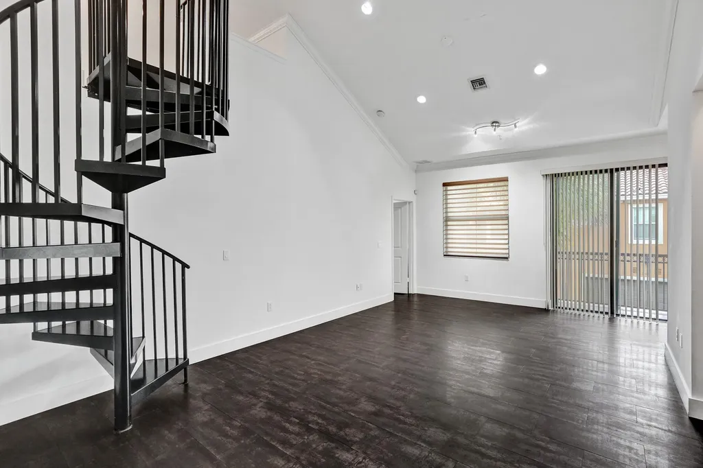 12662 NW 32nd Place Sunrise FL 33323