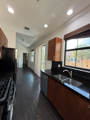 12662 NW 32nd Place Sunrise FL 33323