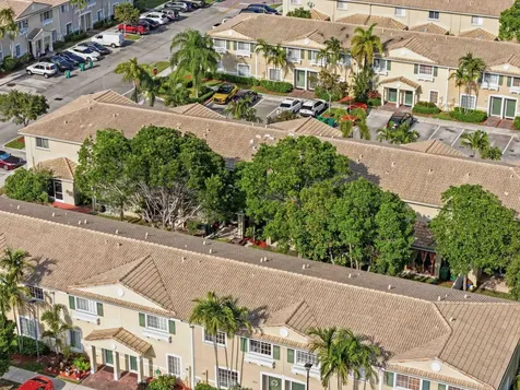 5959 London Lane Tamarac FL 33321