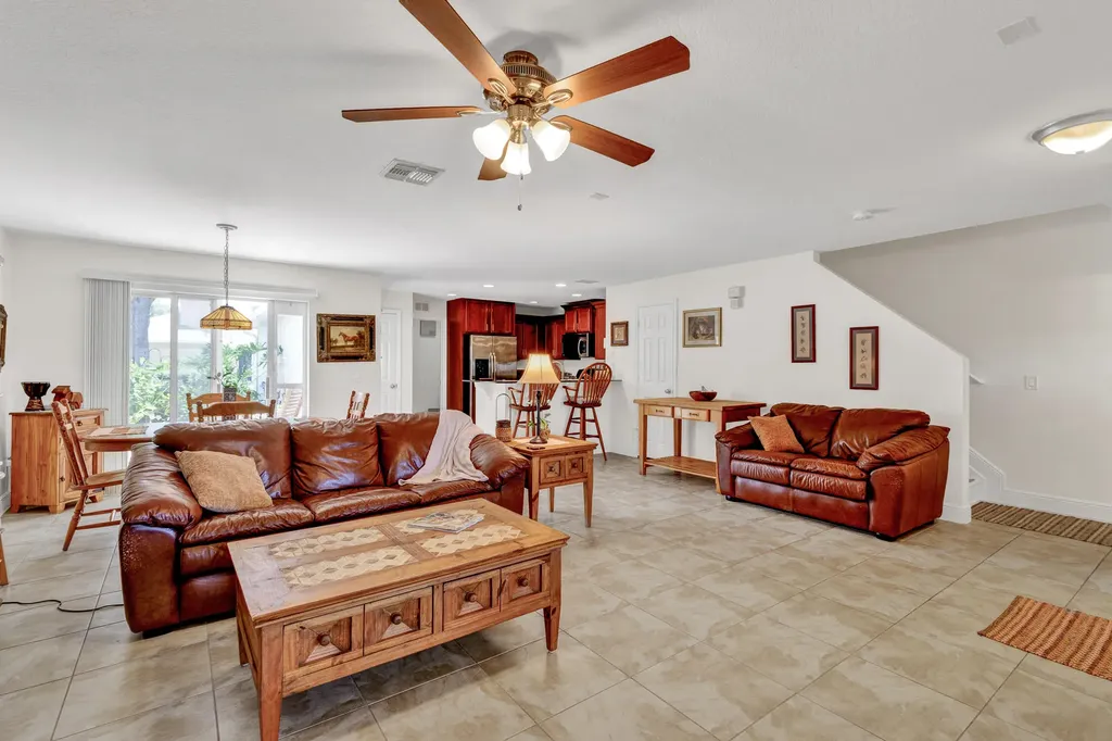 1660 Pointe W Way Vero Beach FL 32966