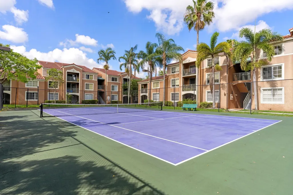 4828 N State Road 7 Coconut Creek FL 33073