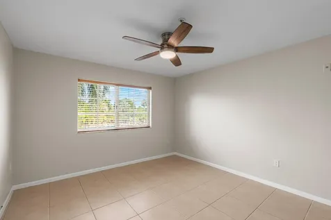 4828 N State Road 7 Coconut Creek FL 33073