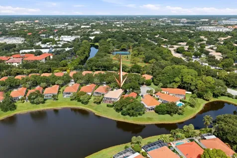 452 Kelsey Park Drive Palm Beach Gardens FL 33410