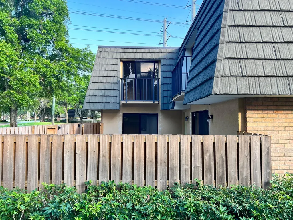 3114 31st Way West Palm Beach FL 33407