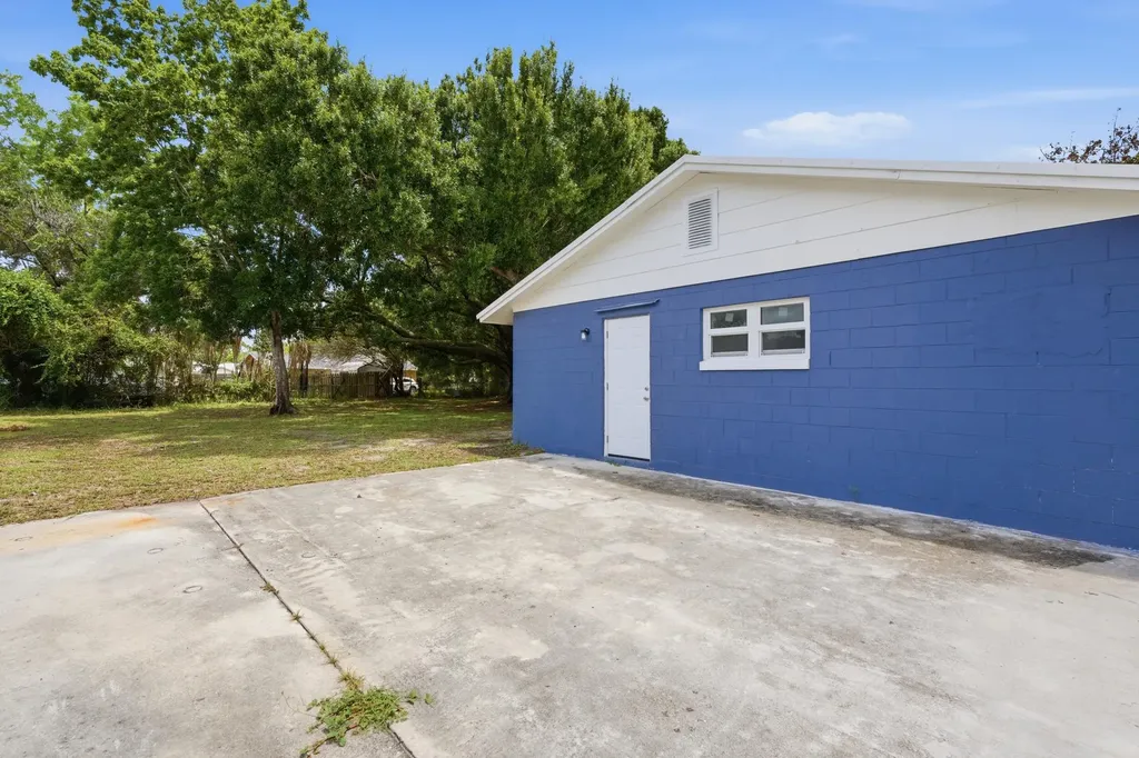 3000 Langston Drive Fort Pierce FL 34946