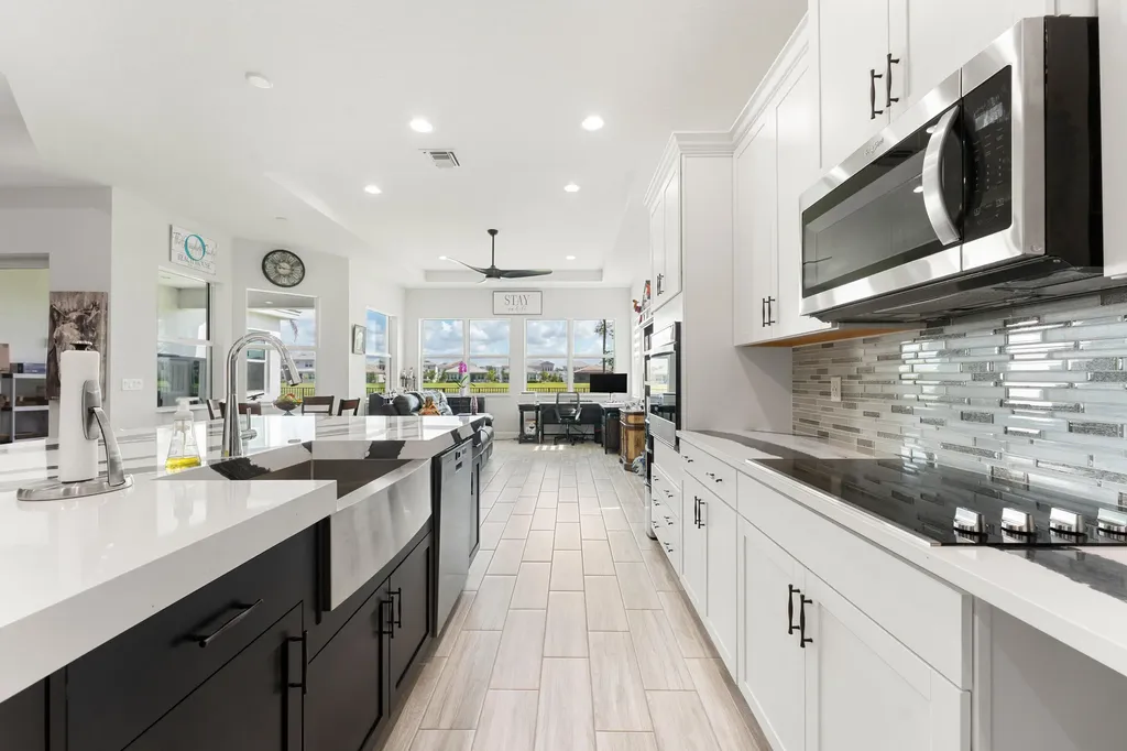 13530 Spruce Pine Drive The Acreage FL 33470
