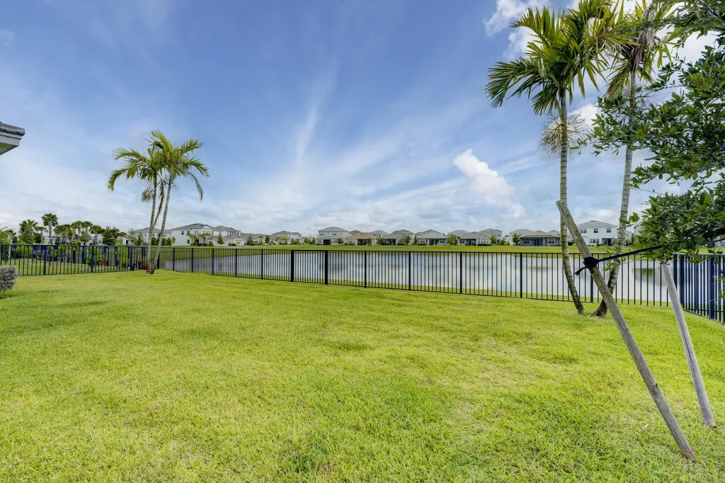 13530 Spruce Pine Drive The Acreage FL 33470