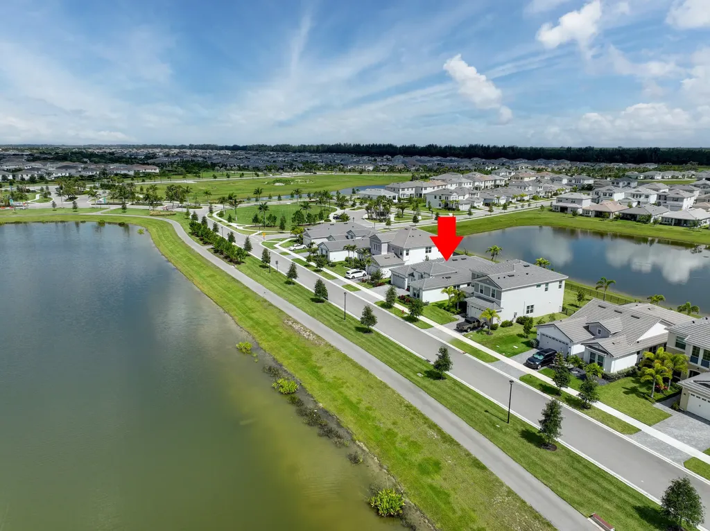 13530 Spruce Pine Drive The Acreage FL 33470