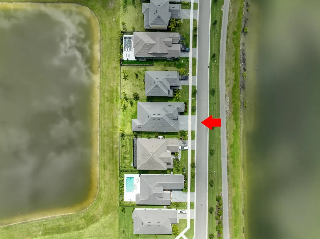 13530 Spruce Pine Drive The Acreage FL 33470