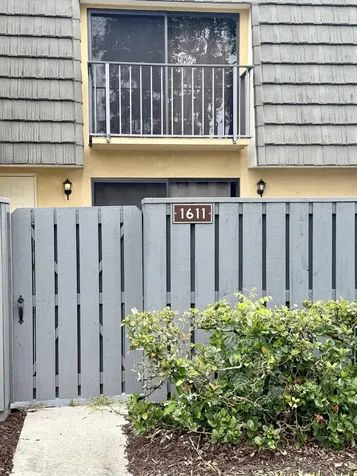 1611 16th Way West Palm Beach FL 33407
