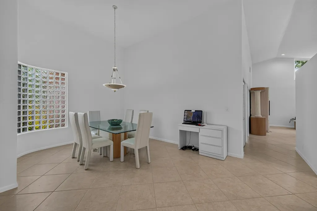 1501 NW 180th Way Pembroke Pines FL 33029