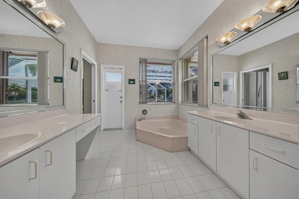 1501 NW 180th Way Pembroke Pines FL 33029