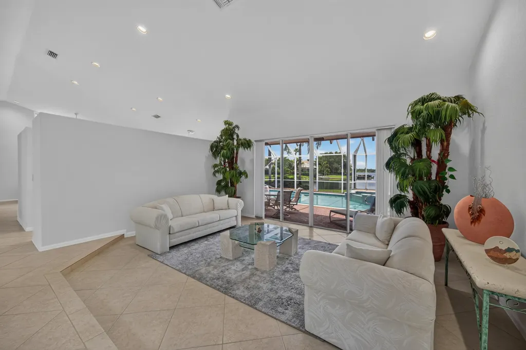 1501 NW 180th Way Pembroke Pines FL 33029