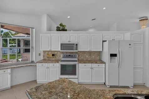 1501 NW 180th Way Pembroke Pines FL 33029