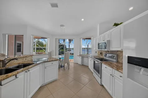 1501 NW 180th Way Pembroke Pines FL 33029