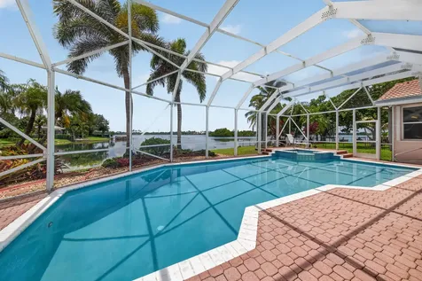 1501 NW 180th Way Pembroke Pines FL 33029