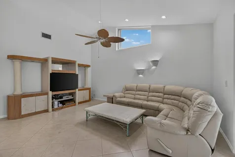 1501 NW 180th Way Pembroke Pines FL 33029