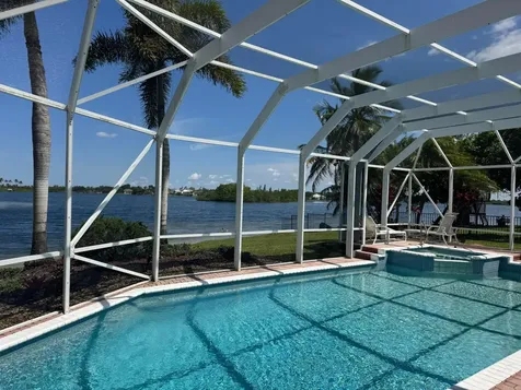 1501 NW 180th Way Pembroke Pines FL 33029