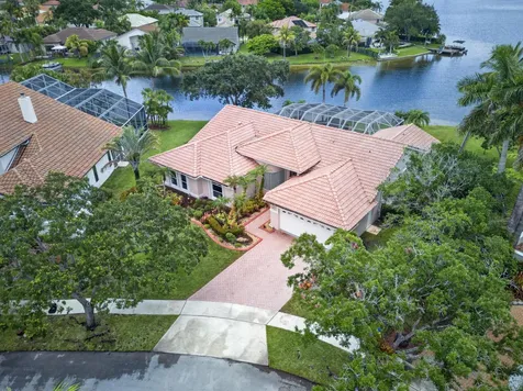 1501 NW 180th Way Pembroke Pines FL 33029