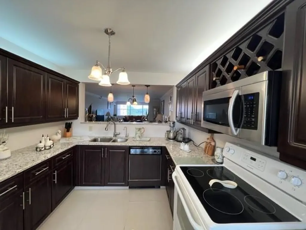 2603 NW 103rd Avenue Sunrise FL 33322