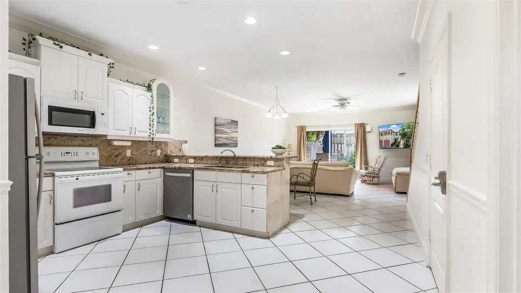 512 S Ocean Boulevard Pompano Beach FL 33062