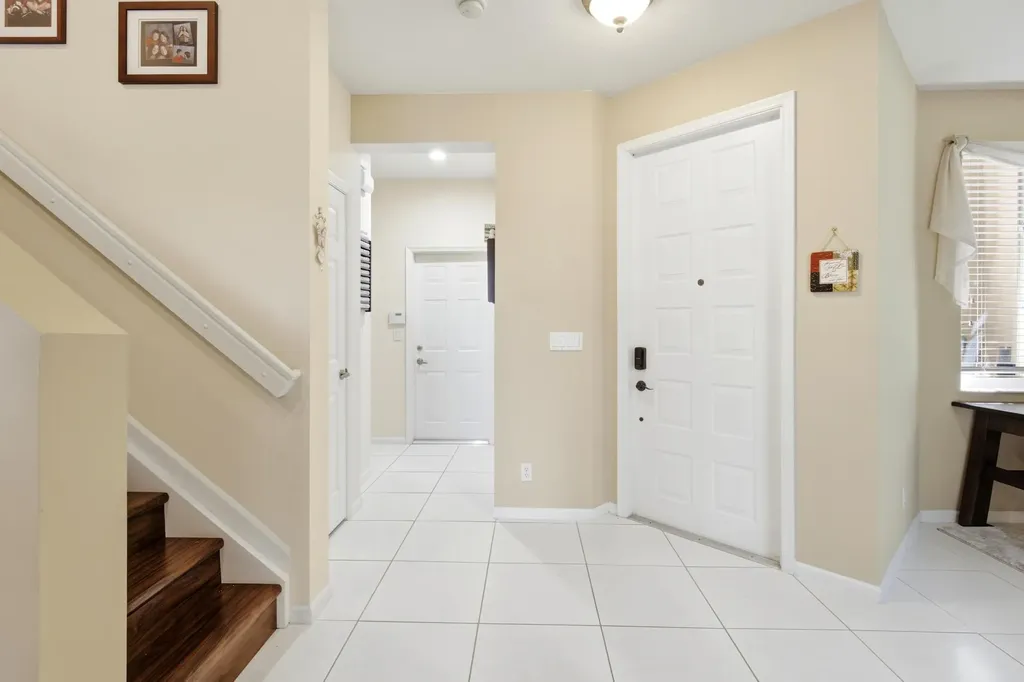5616 NW 127th Terrace Coral Springs FL 33076