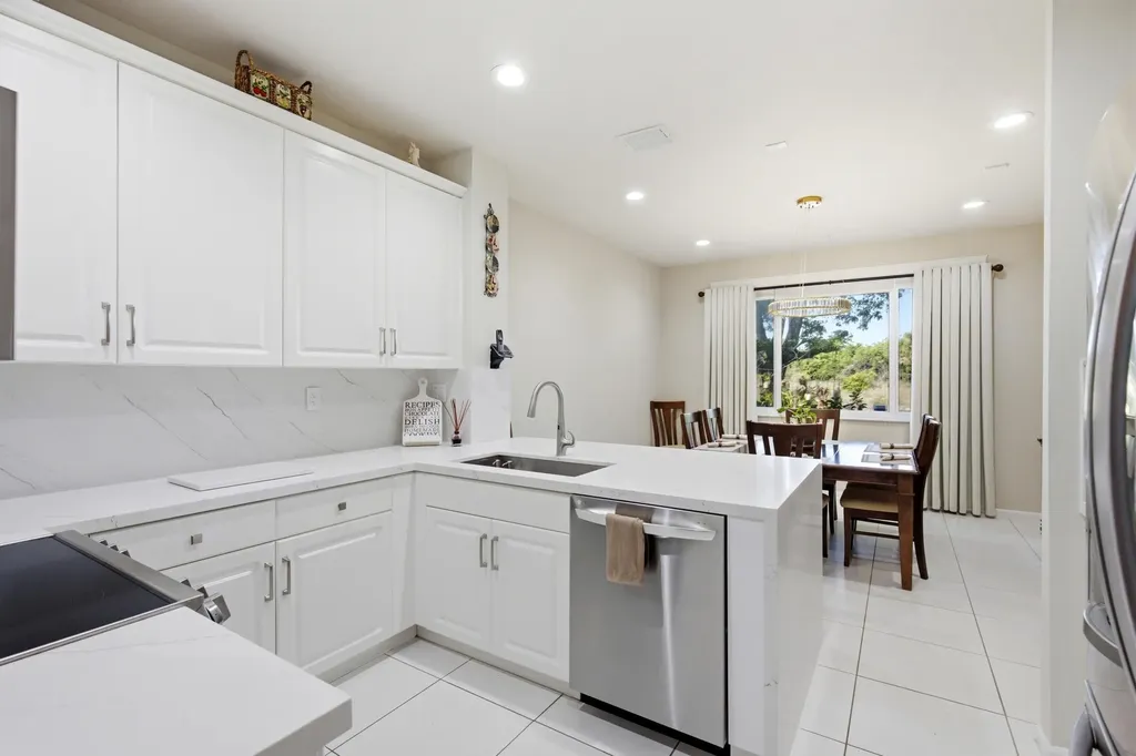 5616 NW 127th Terrace Coral Springs FL 33076