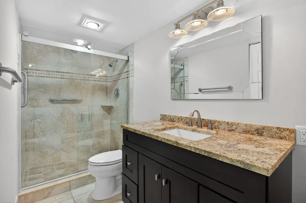 2202 Lucaya Bend Coconut Creek FL 33066