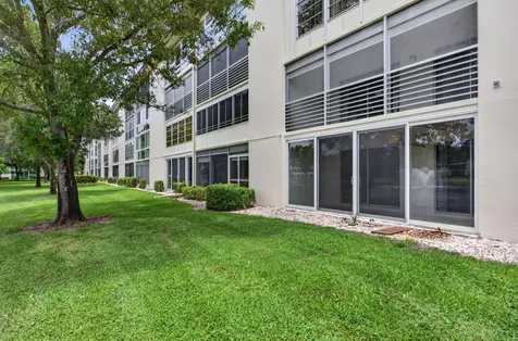 2202 Lucaya Bend Coconut Creek FL 33066