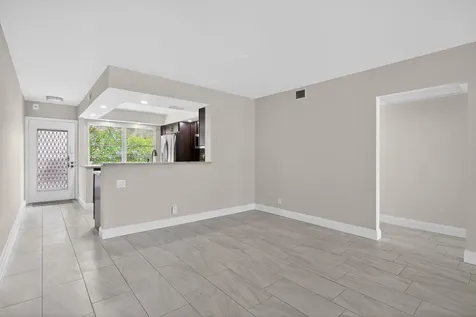 2202 Lucaya Bend Coconut Creek FL 33066