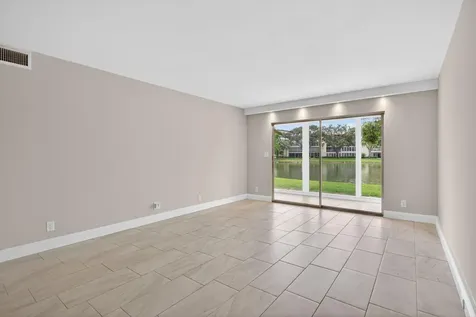 2202 Lucaya Bend Coconut Creek FL 33066