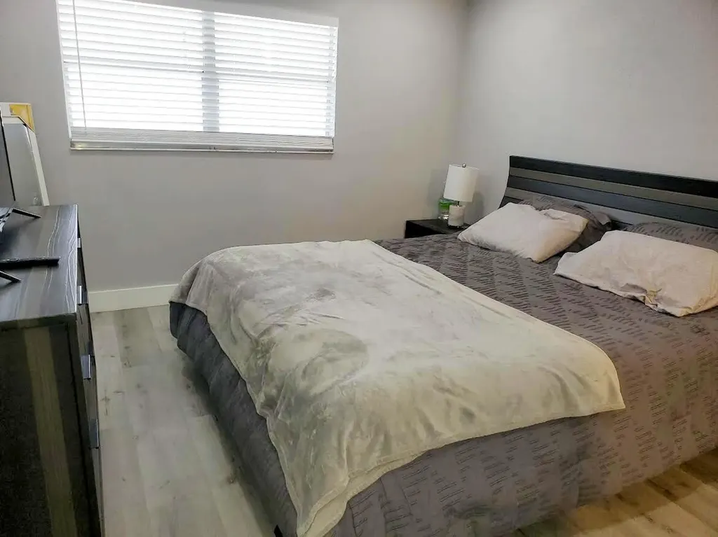 564 Saxony Drive Delray Beach FL 33446