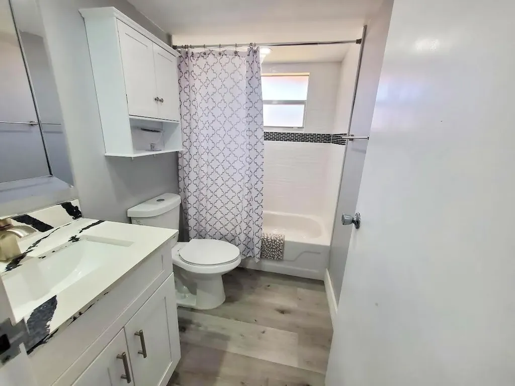 564 Saxony Drive Delray Beach FL 33446