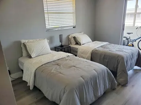 564 Saxony L Drive Delray Beach FL 33446