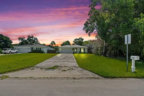 1022 41st Avenue Vero Beach FL 32960