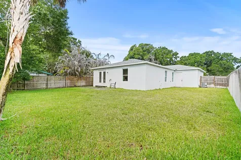 1022 41st Avenue Vero Beach FL 32960