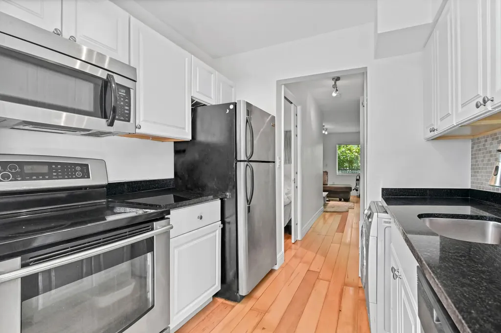 1035 Meridian Avenue Miami Beach FL 33139