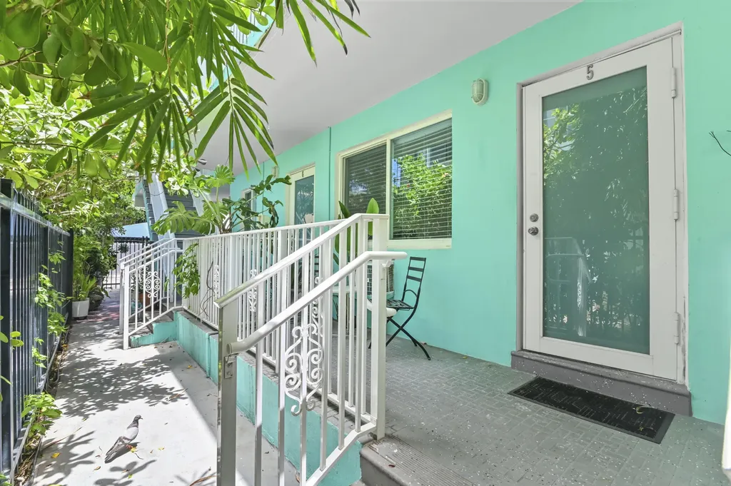 1035 Meridian Avenue Miami Beach FL 33139
