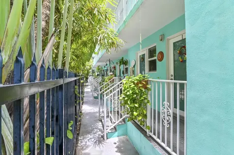1035 Meridian Avenue Miami Beach FL 33139