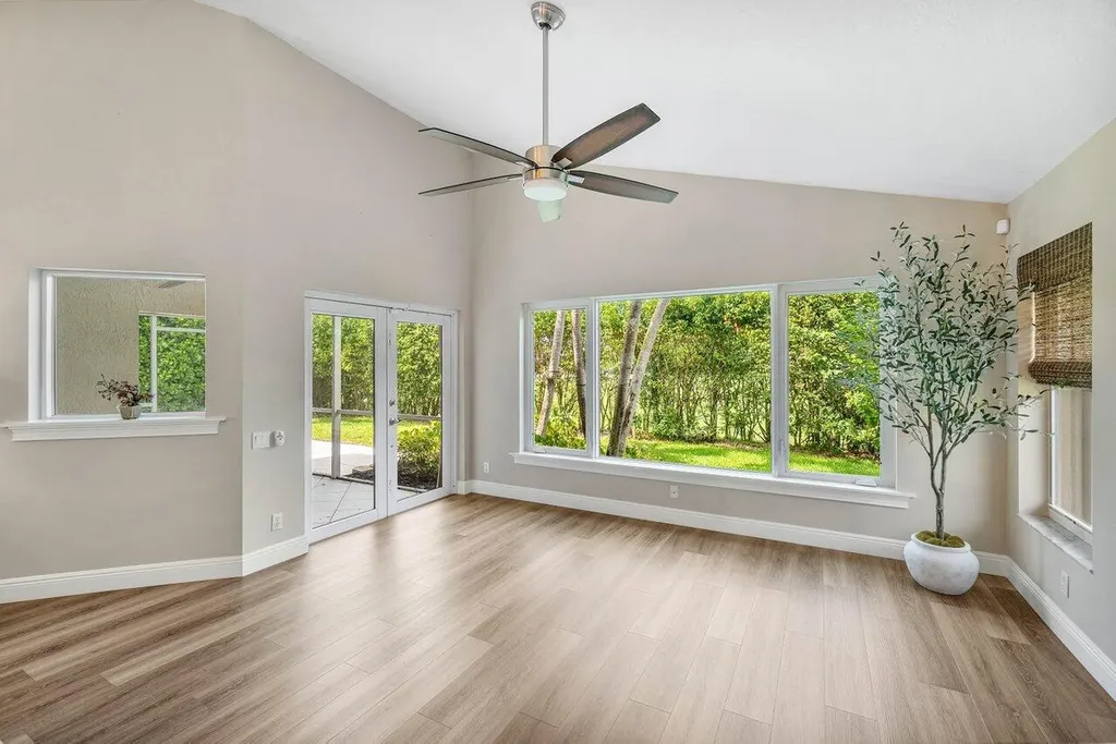 6141 Hook Lane Boynton Beach FL 33437