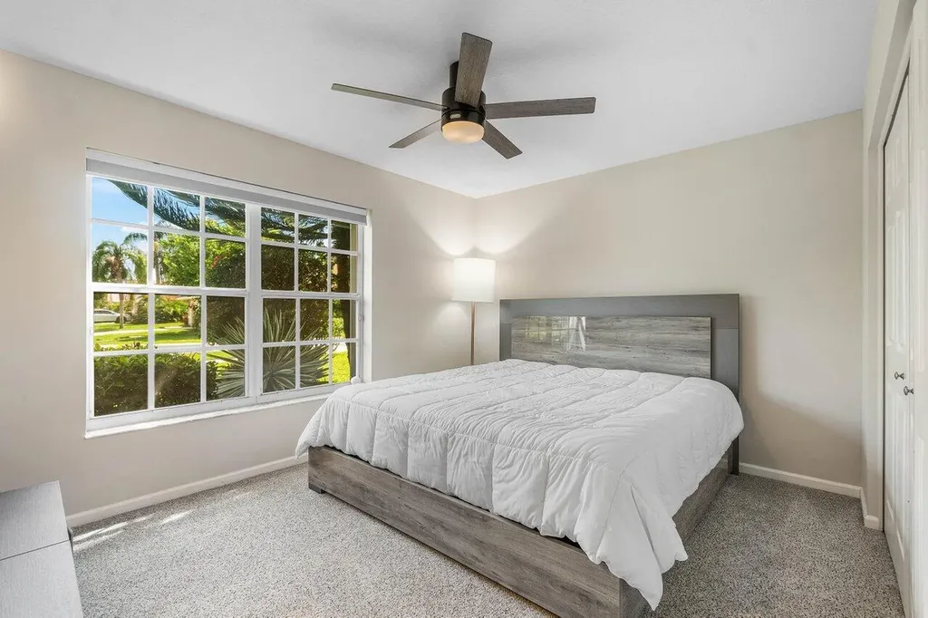 6141 Hook Lane Boynton Beach FL 33437
